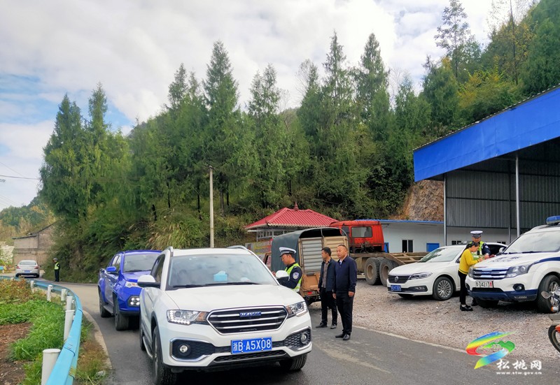 普覺鎮開展“趕集日”道路交通安全聯合執法專項整治行動